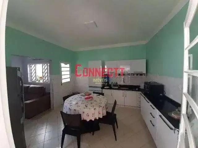 Casa / Sobrado para Venda em Ribeirão Preto/SP Centro 3 Quartos