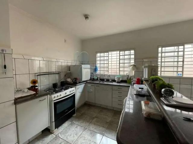 Casa / Sobrado para Venda em Ribeirão Preto/SP City Ribeirão 3 Quartos