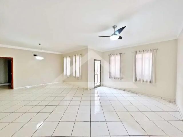 Casa / Sobrado para Venda em Ribeirão Preto/SP City Ribeirão 4 Quartos
