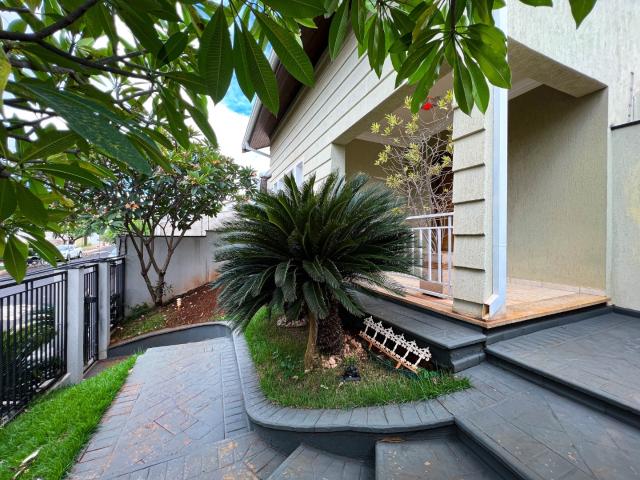 Casa / Sobrado para Venda em Ribeirão Preto/SP City Ribeirão 4 Quartos