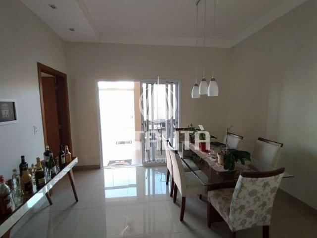 Casa / Sobrado para Venda em Ribeirão Preto/SP Condomínio Guaporé 3 Quartos