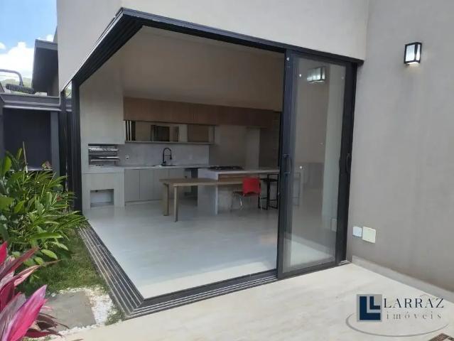 Casa / Sobrado para Venda em Ribeirão Preto/SP Jardim Zinato 3 Quartos