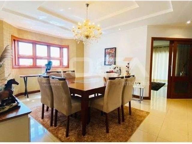 Casa / Sobrado para Venda em Ribeirão Preto/SP Jardim Canadá 4 Quartos
