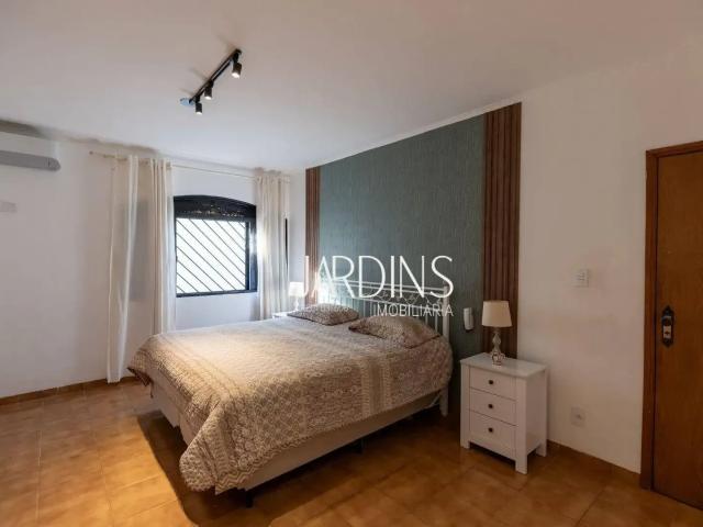 Casa / Sobrado para Venda em Ribeirão Preto/SP Jardim Canadá 4 Quartos