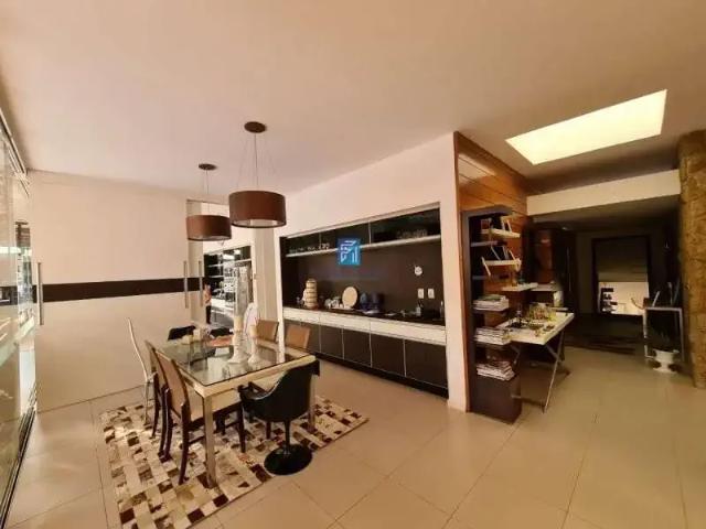 Casa / Sobrado para Venda em Ribeirão Preto/SP Jardim Canadá 4 Quartos