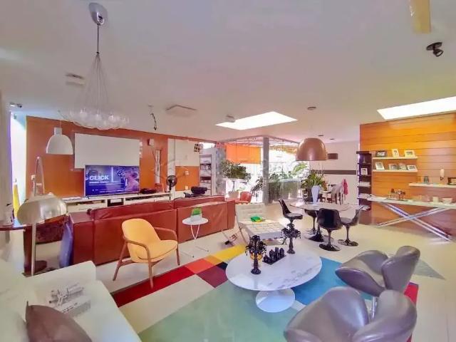 Casa / Sobrado para Venda em Ribeirão Preto/SP Jardim Canadá 5 Quartos