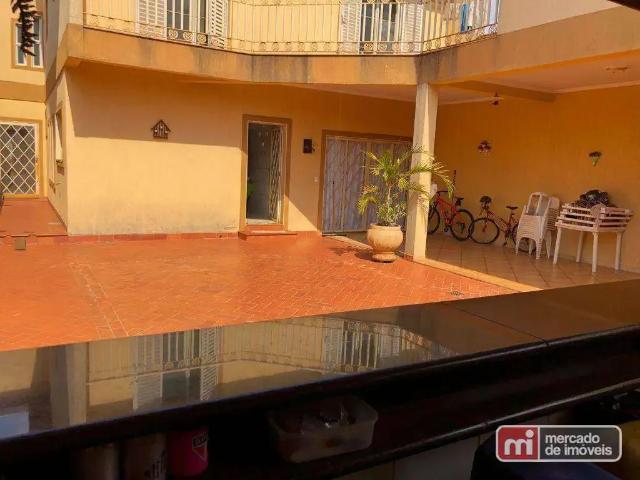 Casa / Sobrado para Venda em Ribeirão Preto/SP Jardim Califórnia 4 Quartos