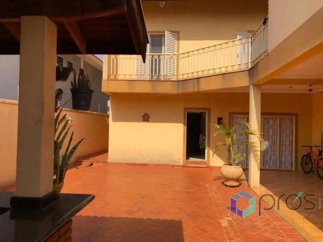 Casa / Sobrado para Venda em Ribeirão Preto/SP Jardim Califórnia 4 Quartos