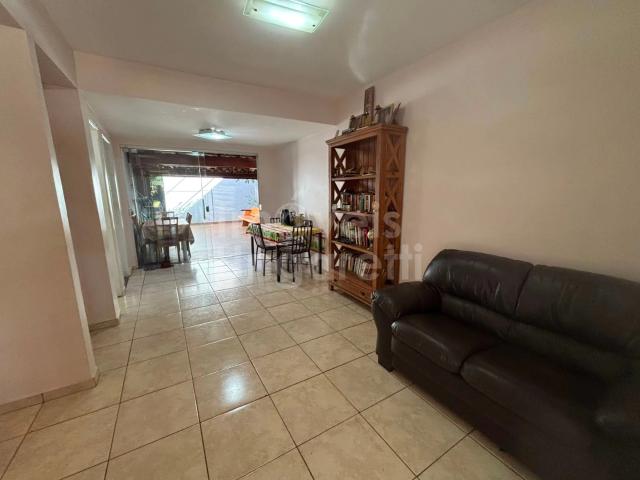 Casa / Sobrado para Venda em Ribeirão Preto/SP Jardim dos Hibiscos 4 Quartos