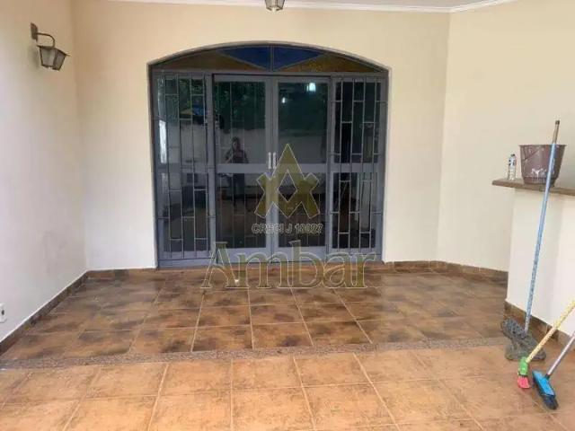 Casa / Sobrado para Venda em Ribeirão Preto/SP Jardim Irajá 4 Quartos