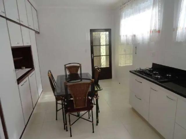 Casa / Sobrado para Venda em Ribeirão Preto/SP Jardim Irajá 4 Quartos