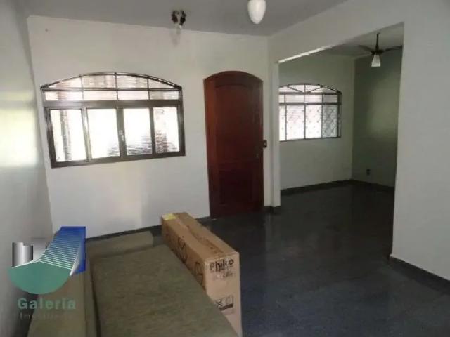 Casa / Sobrado para Venda em Ribeirão Preto/SP Jardim Irajá 3 Quartos