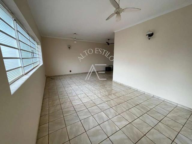 Casa / Sobrado para Venda em Ribeirão Preto/SP Jardim Macedo 3 Quartos