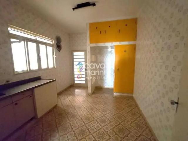 Casa / Sobrado para Venda em Ribeirão Preto/SP Jardim Macedo 4 Quartos