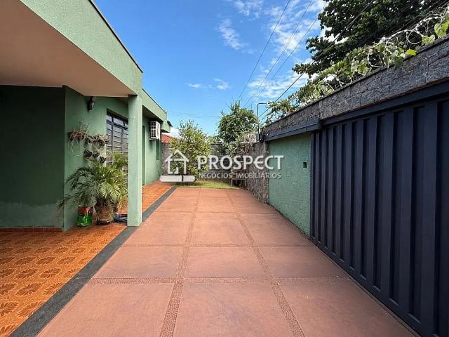 Casa / Sobrado para Venda em Ribeirão Preto/SP Jardim Sumaré 3 Quartos