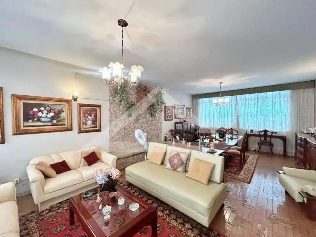 Casa / Sobrado para Venda em Ribeirão Preto/SP Jardim Sumaré 4 Quartos