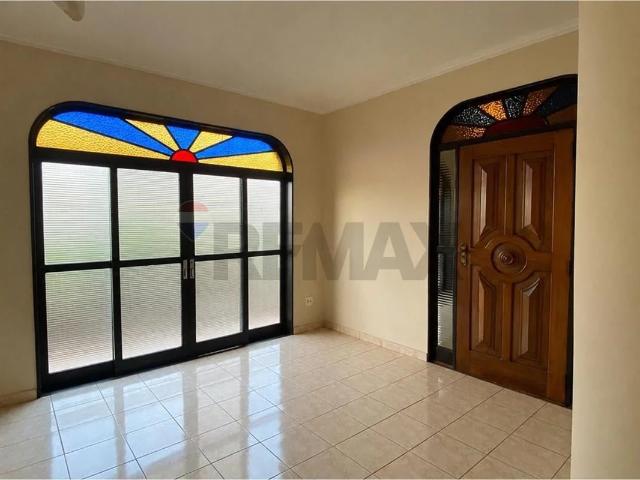 Casa / Sobrado para Venda em Ribeirão Preto/SP Parque dos Bandeirantes 3 Quartos