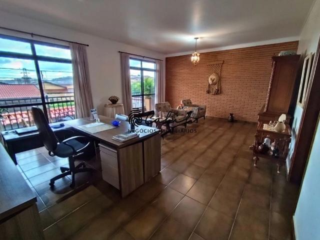 Casa / Sobrado para Venda em Ribeirão Preto/SP Parque dos Bandeirantes 4 Quartos