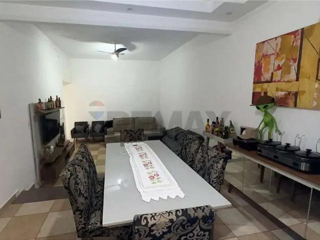 Casa / Sobrado para Venda em Ribeirão Preto/SP Planalto Verde 4 Quartos