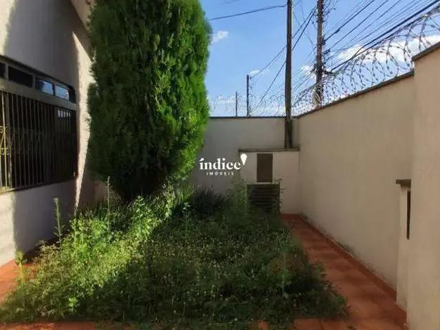 Casa / Sobrado para Venda em Ribeirão Preto/SP Presidente Médici 4 Quartos