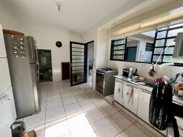 Casa / Sobrado para Venda em Ribeirão Preto/SP Presidente Médici 4 Quartos