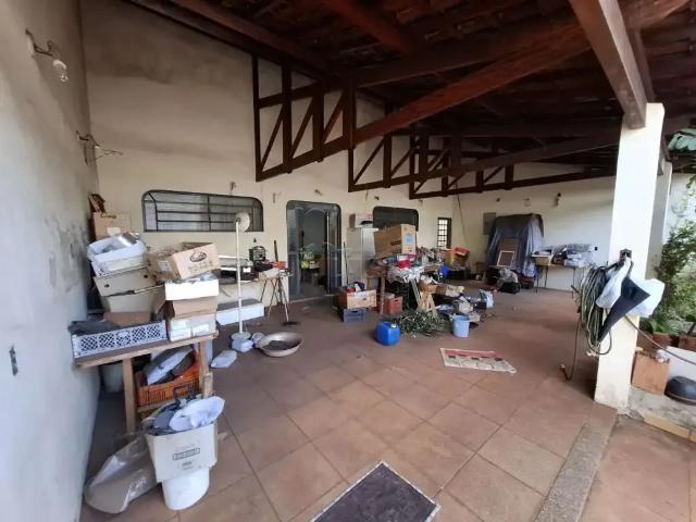 Casa / Sobrado para Venda em Ribeirão Preto/SP Presidente Médici 6 Quartos