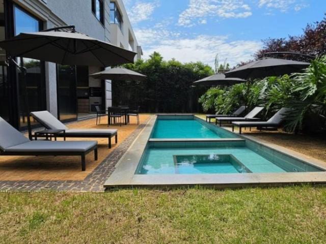 Casa / Sobrado para Venda em Ribeirão Preto/SP Residencial e Empresarial Alphaville 4 Quartos