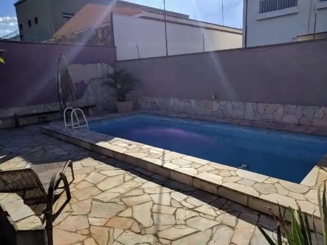 Casa / Sobrado para Venda em Ribeirão Preto/SP Ribeirânia 4 Quartos