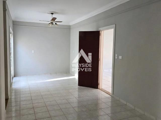 Casa / Sobrado para Venda em Ribeirão Preto/SP Vila Albertina 5 Quartos