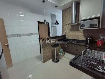 Casa / Sobrado para Venda em Ribeirão Preto/SP Vila Tibério 3 Quartos