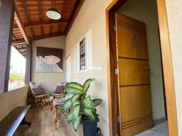 Casa / Sobrado para Venda em Rifaina/SP Rifaina 3 Quartos