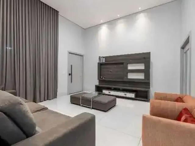 Casa / Sobrado para Venda em Rondonópolis/MT Colina Verde 4 Quartos