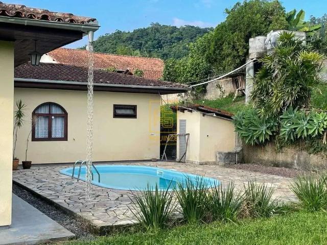 Casa / Sobrado para Venda em Rodeio/SC Centro 5 Quartos