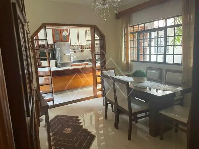 Casa / Sobrado para Venda em Rolândia/PR Jardim Asteca 3 Quartos