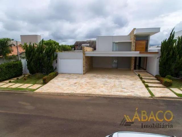Casa / Sobrado para Venda em São Carlos/SP Condomínio Residencial Montreal 4 Quartos