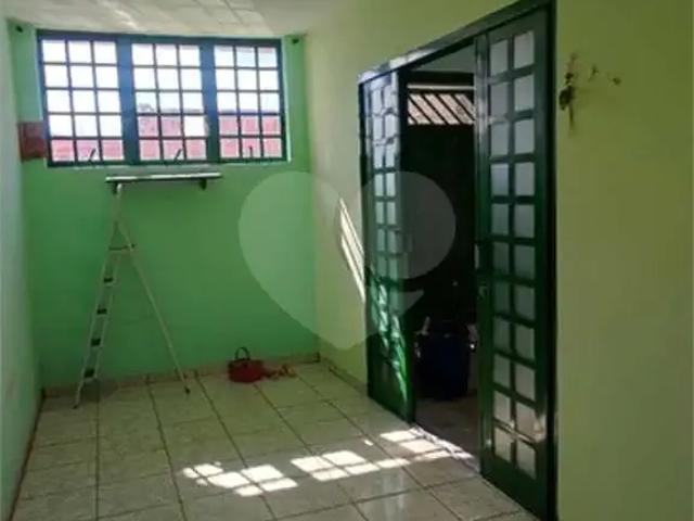 Casa / Sobrado para Venda em São Carlos/SP Conjunto Habitacional Santa Angelina 3 Quartos