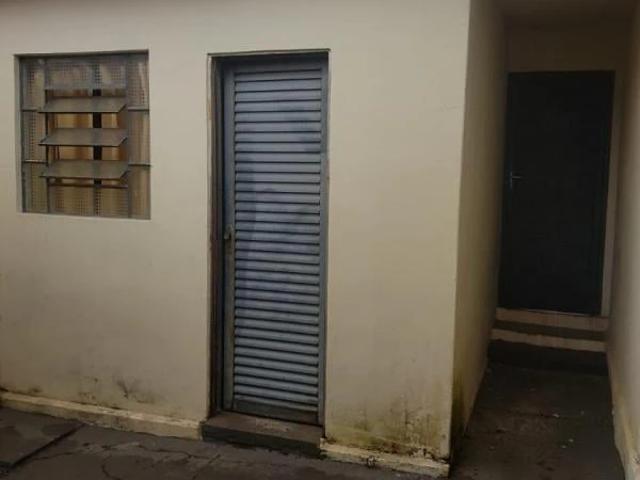 Casa / Sobrado para Venda em São Carlos/SP Centro 2 Quartos