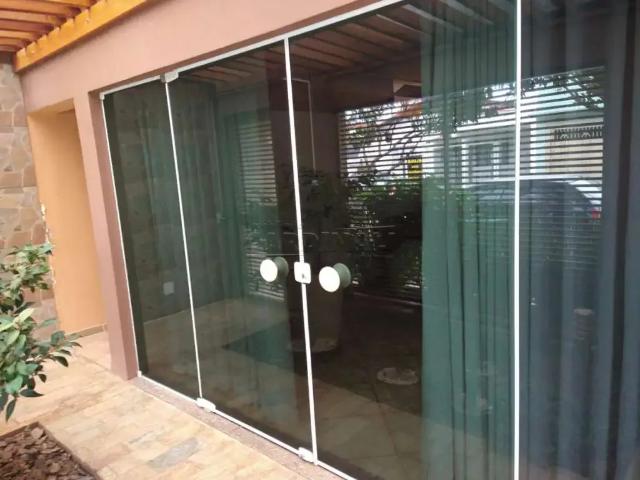 Casa / Sobrado para Venda em São Carlos/SP Chácara São João 3 Quartos