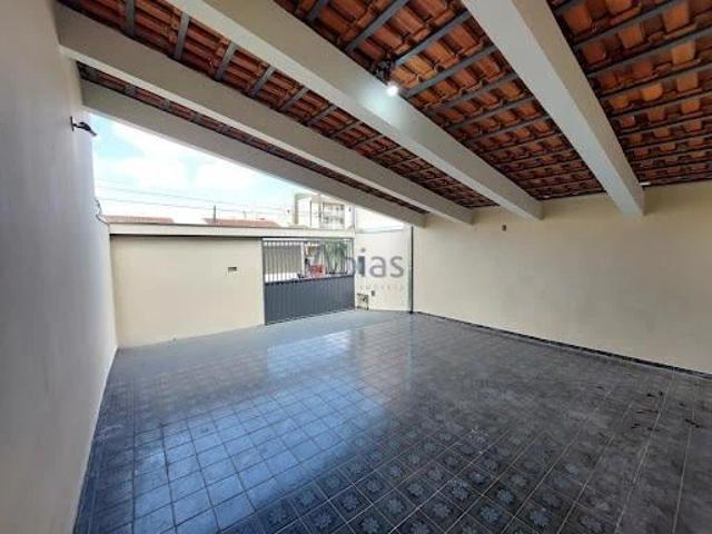 Casa / Sobrado para Venda em São Carlos/SP Cidade Jardim 3 Quartos