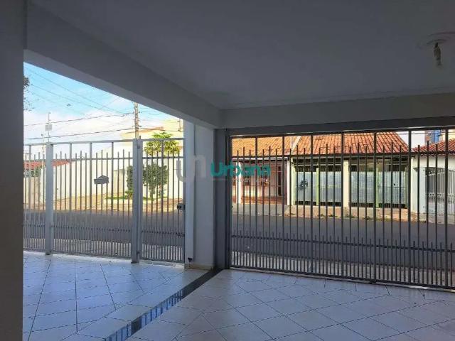 Casa / Sobrado para Venda em São Carlos/SP Cidade Jardim 3 Quartos