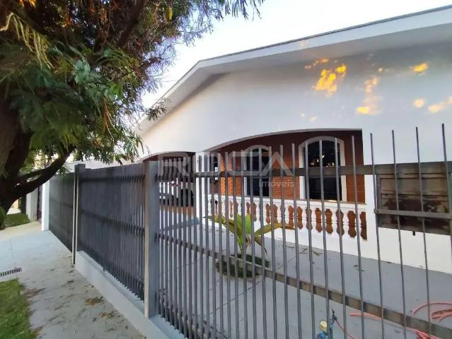 Casa / Sobrado para Venda em São Carlos/SP Cidade Jardim 3 Quartos