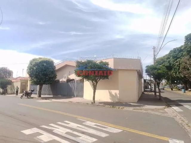 Casa / Sobrado para Venda em São Carlos/SP Jardim Mercedes 3 Quartos