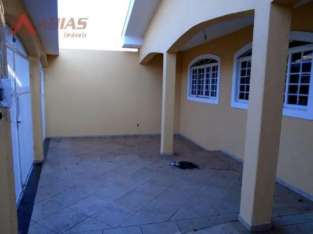 Casa / Sobrado para Venda em São Carlos/SP Jardim Bandeirantes 4 Quartos
