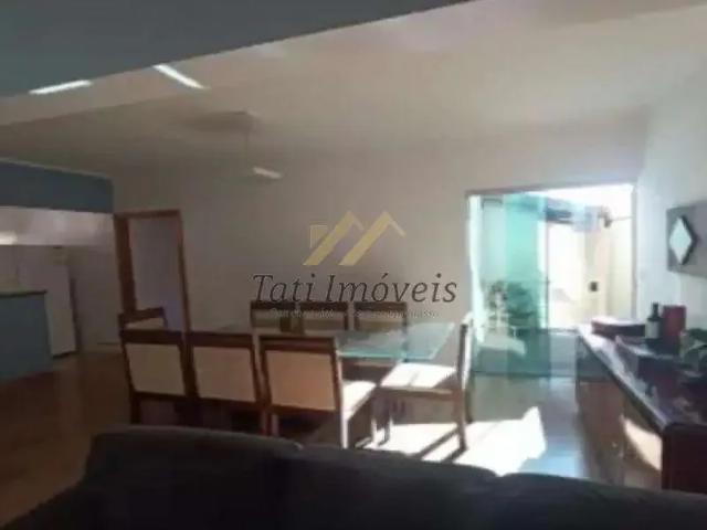Casa / Sobrado para Venda em São Carlos/SP Jardim Bandeirantes 5 Quartos