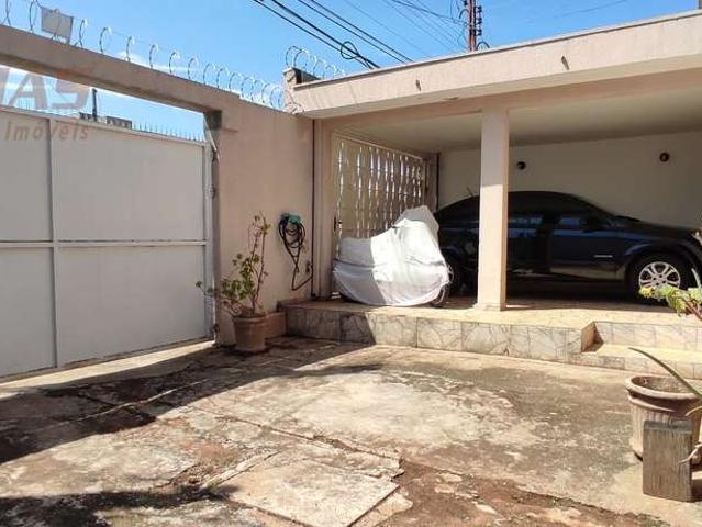 Casa / Sobrado para Venda em São Carlos/SP Jardim Bandeirantes 2 Quartos