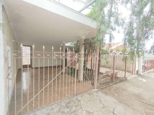 Casa / Sobrado para Venda em São Carlos/SP Jardim Bandeirantes 3 Quartos