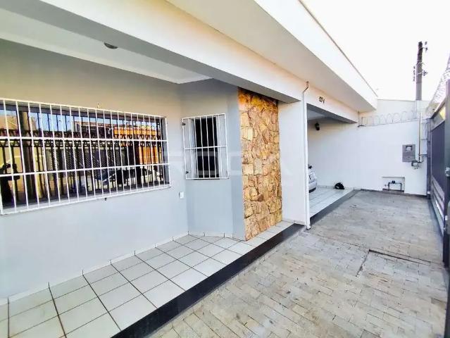 Casa / Sobrado para Venda em São Carlos/SP Jardim Beatriz 3 Quartos