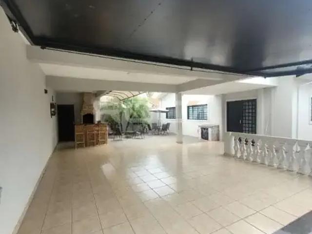 Casa / Sobrado para Venda em São Carlos/SP Jardim Beatriz 3 Quartos