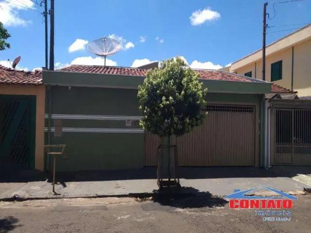 Casa / Sobrado para Venda em São Carlos/SP Jardim Beatriz 3 Quartos