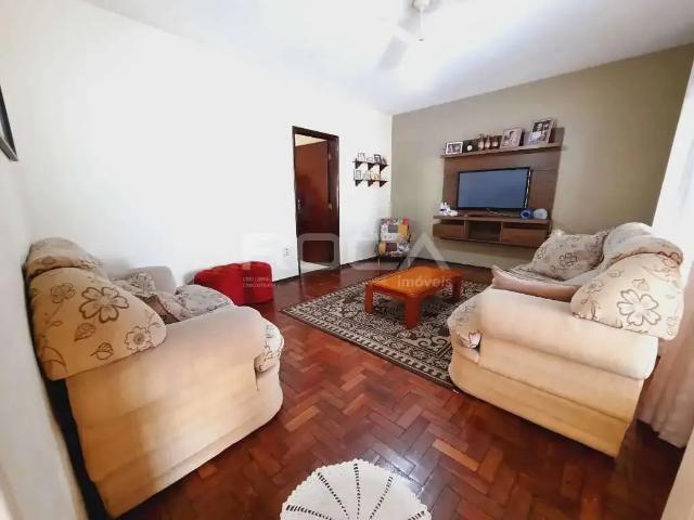 Casa / Sobrado para Venda em São Carlos/SP Jardim Beatriz 3 Quartos